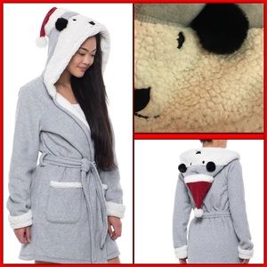 🎁 FINAL PRICE SALE 🎁 hooded Cozy Robe NWT♥️